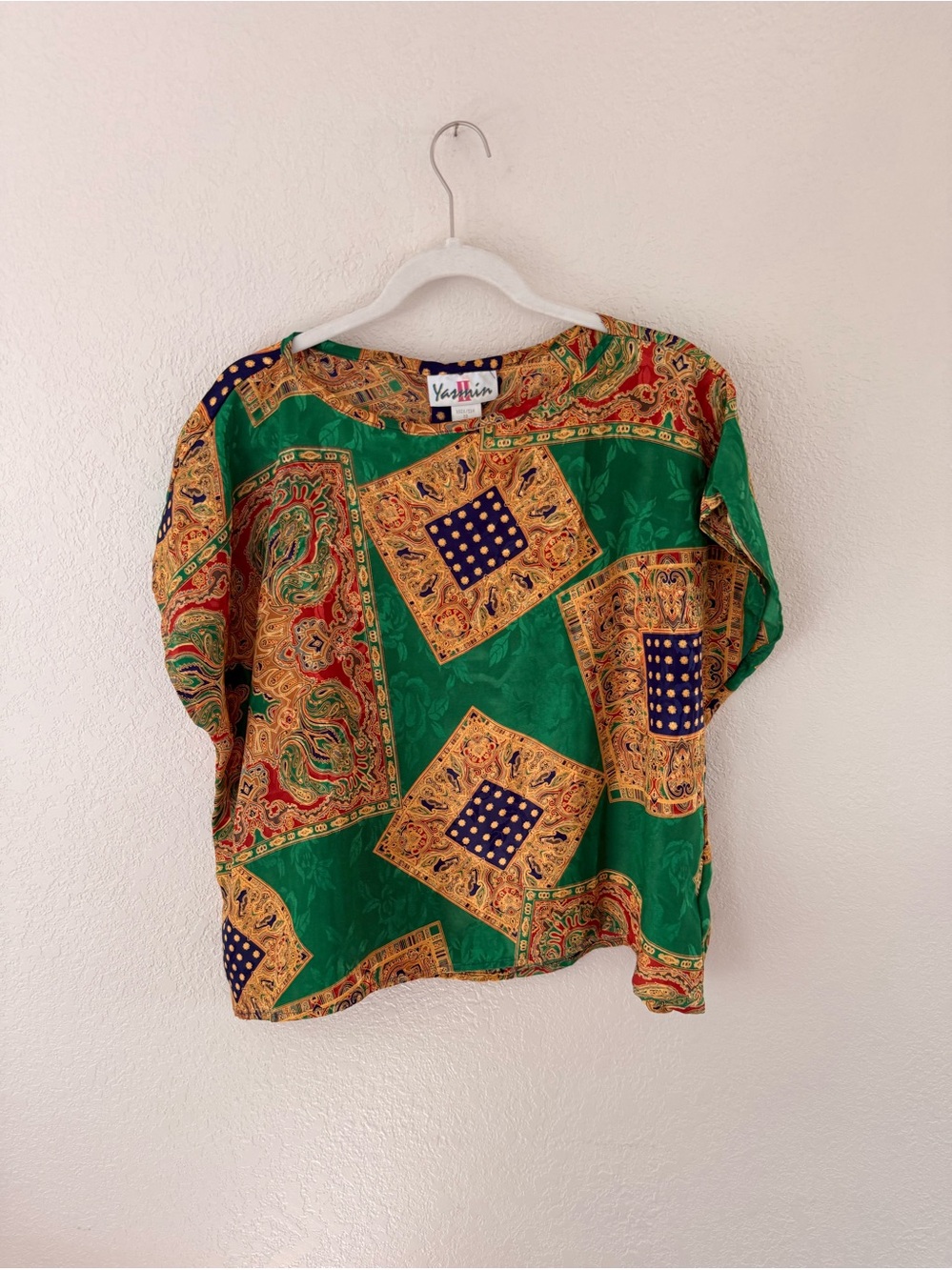 Vintage 80s Yasmin boxy scarf pattern blouse